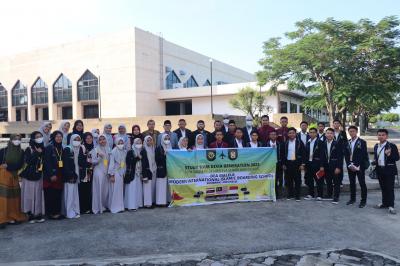 “คณะนักศึกษาจากประเทศอินโดนีเซีย เยี่ยมชมสำนักงานคณะกรรมการกลางอิสลามแห่งประเทศไทย”