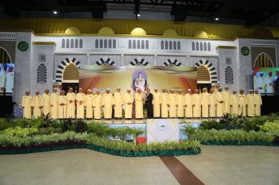 "72 พรรษา เทิดไท้องค์ราชัน"