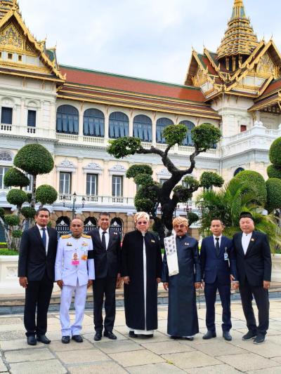 ลงนามถวายความอาลัย สมเด็จพระนางเจ้าสิริกิติ์ พระบรมราชินีนาถ พระบรมราชชนนีพันปีหลวง ณ พระบรมมหาราชวัง